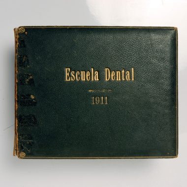 FONDO_ESCUELA_DENTAL_WEB-7